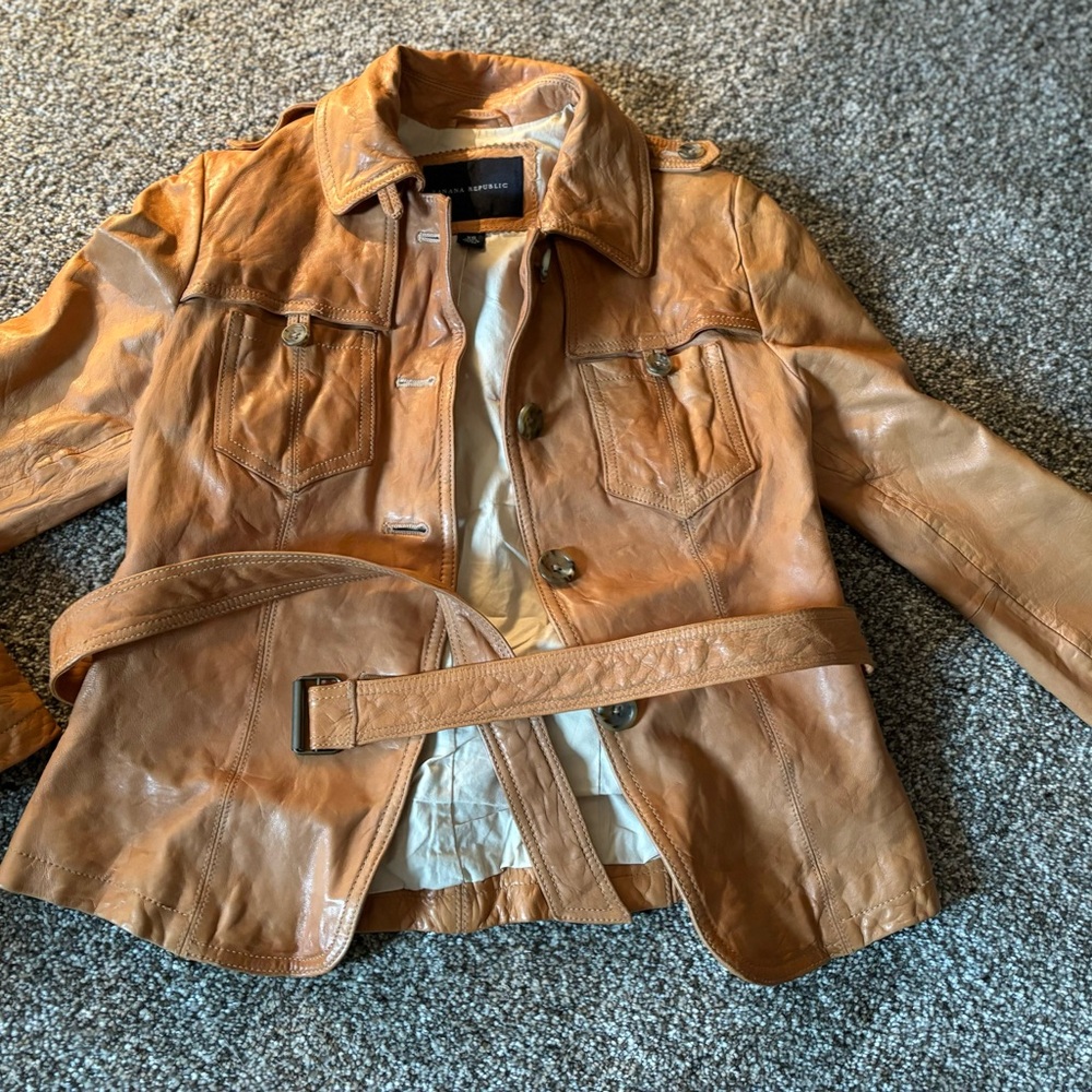 Banana Republic xs camel cropped leather jacket